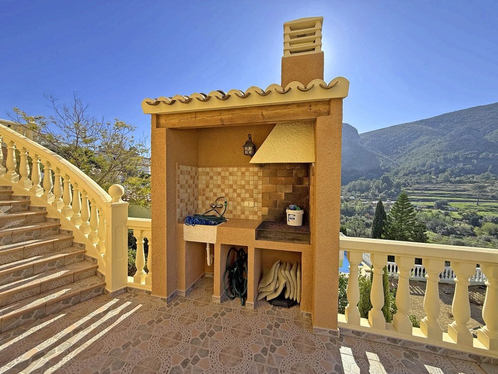 4 soverom Villa til salgs i Pedreguer - € 599 000 (Ref: 9780815)