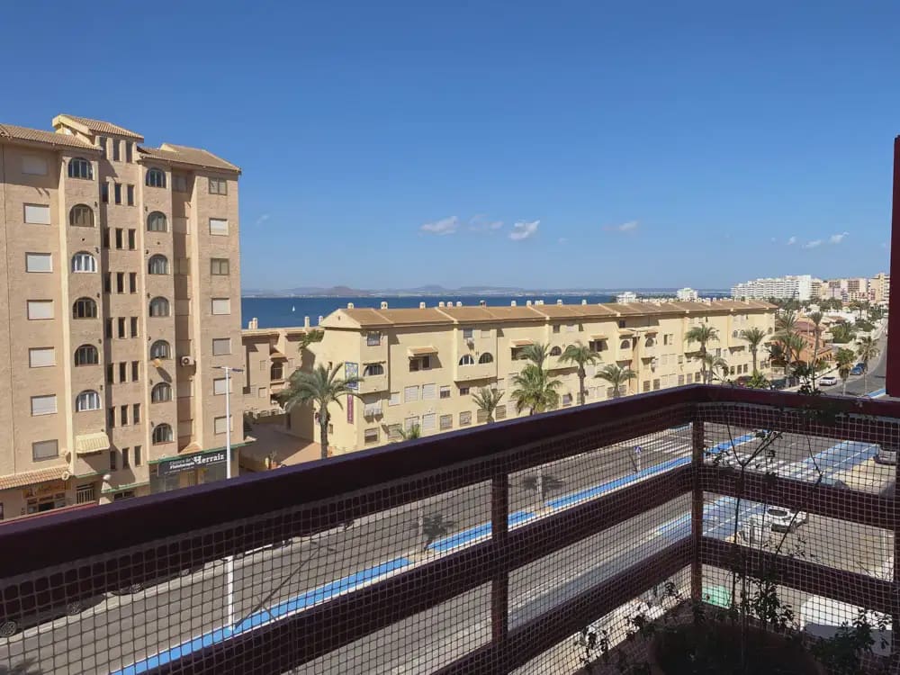 Piso de 3 habitaciones en La Manga del Mar Menor en venta con piscina garaje - 225.000 € (Ref: 10021382)