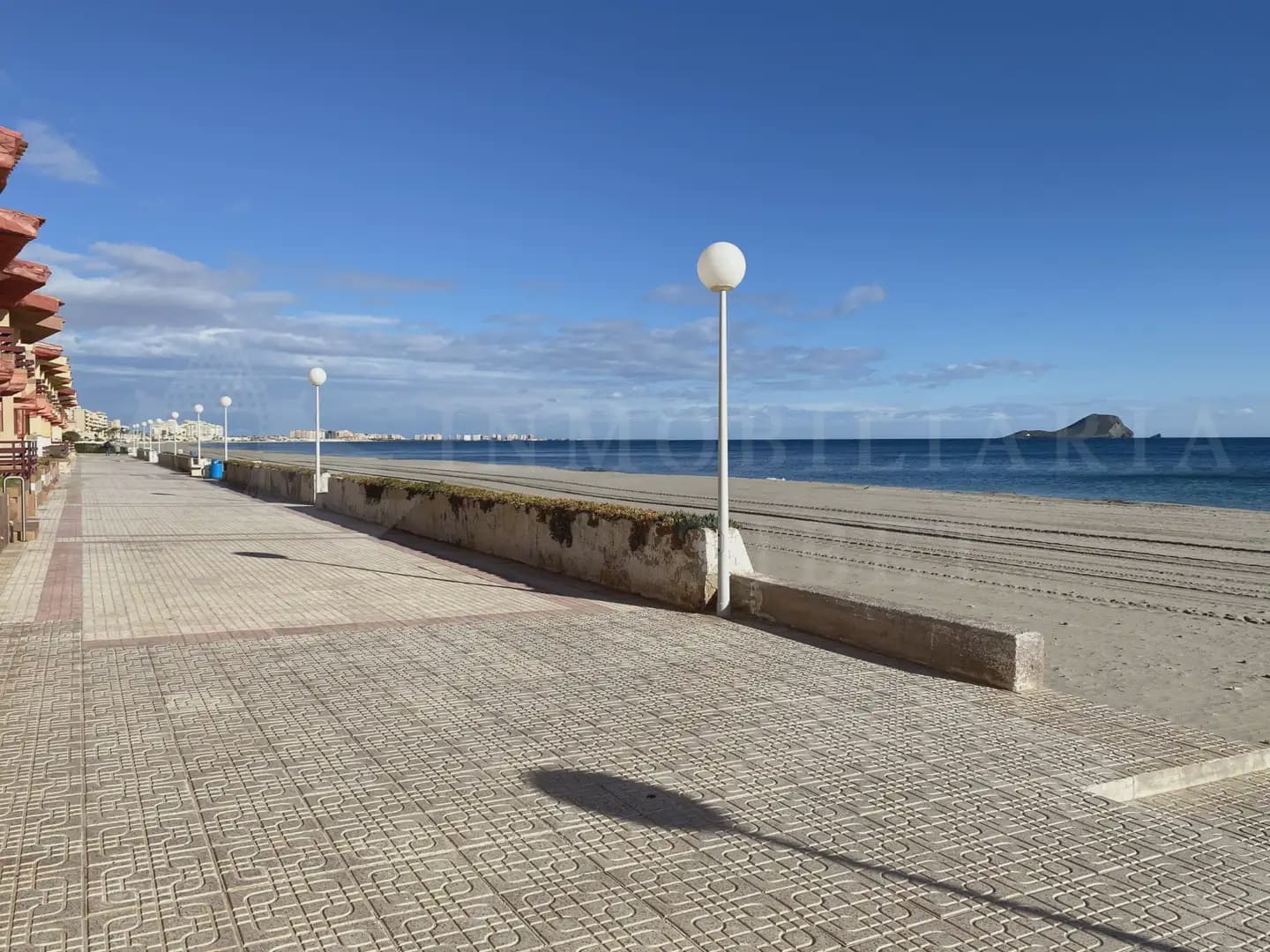 Piso de 3 habitaciones en La Manga del Mar Menor en venta con piscina garaje - 225.000 € (Ref: 10021382)