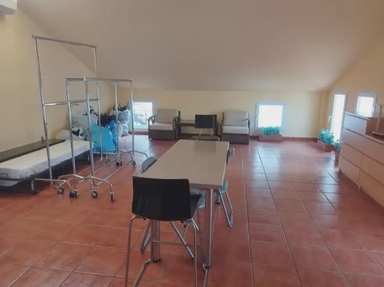Commercial for sale in La Manga del Mar Menor - € 115,000 (Ref: 9980579)