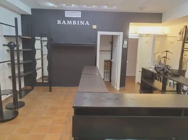 Erhverv til salg i La Manga del Mar Menor - € 115.000 (Ref: 9980579)