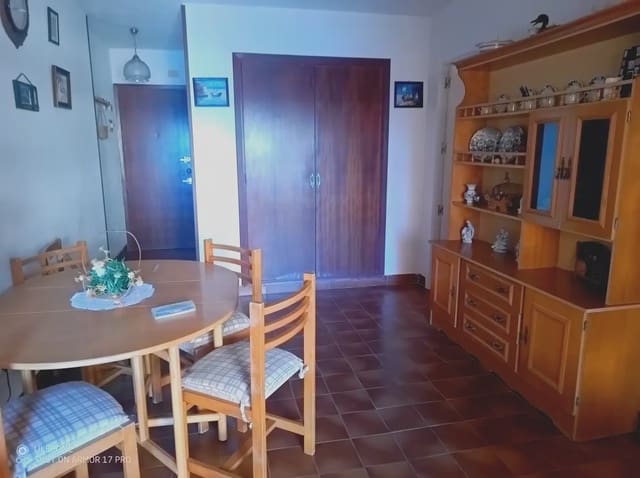 1 soverom Strandleiligheter til leie i La Manga del Mar Menor med svømmebasseng garasje - € 600 (Ref: 9980581)