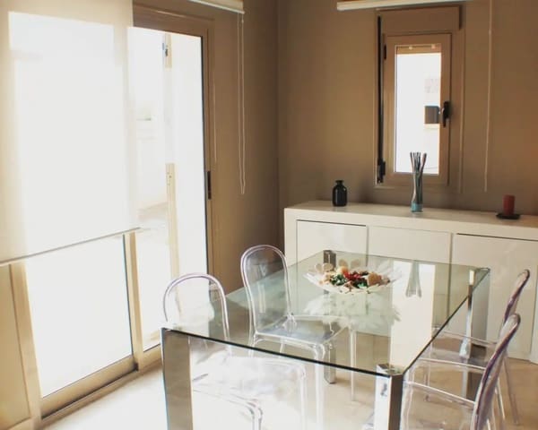 3 soverom Villa til salgs i La Manga del Mar Menor med garasje - € 330 000 (Ref: 9980582)
