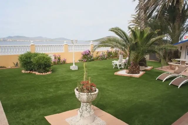 5 soverom Villa til salgs i La Manga del Mar Menor med garasje - € 1 150 000 (Ref: 9980587)