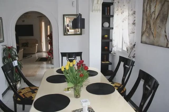 5 soverom Villa til salgs i La Manga del Mar Menor med garasje - € 1 150 000 (Ref: 9980587)