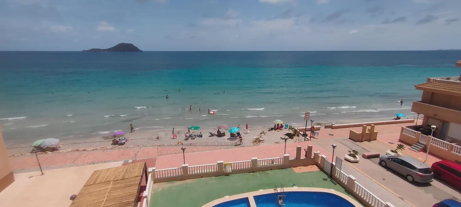 1 soverom Strandleiligheter til salgs i La Manga del Mar Menor med svømmebasseng garasje - € 192 000 (Ref: 9980590)