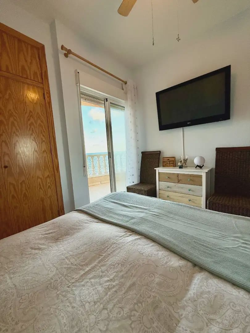 1 soverom Strandleiligheter til salgs i La Manga del Mar Menor med svømmebasseng garasje - € 192 000 (Ref: 9980590)