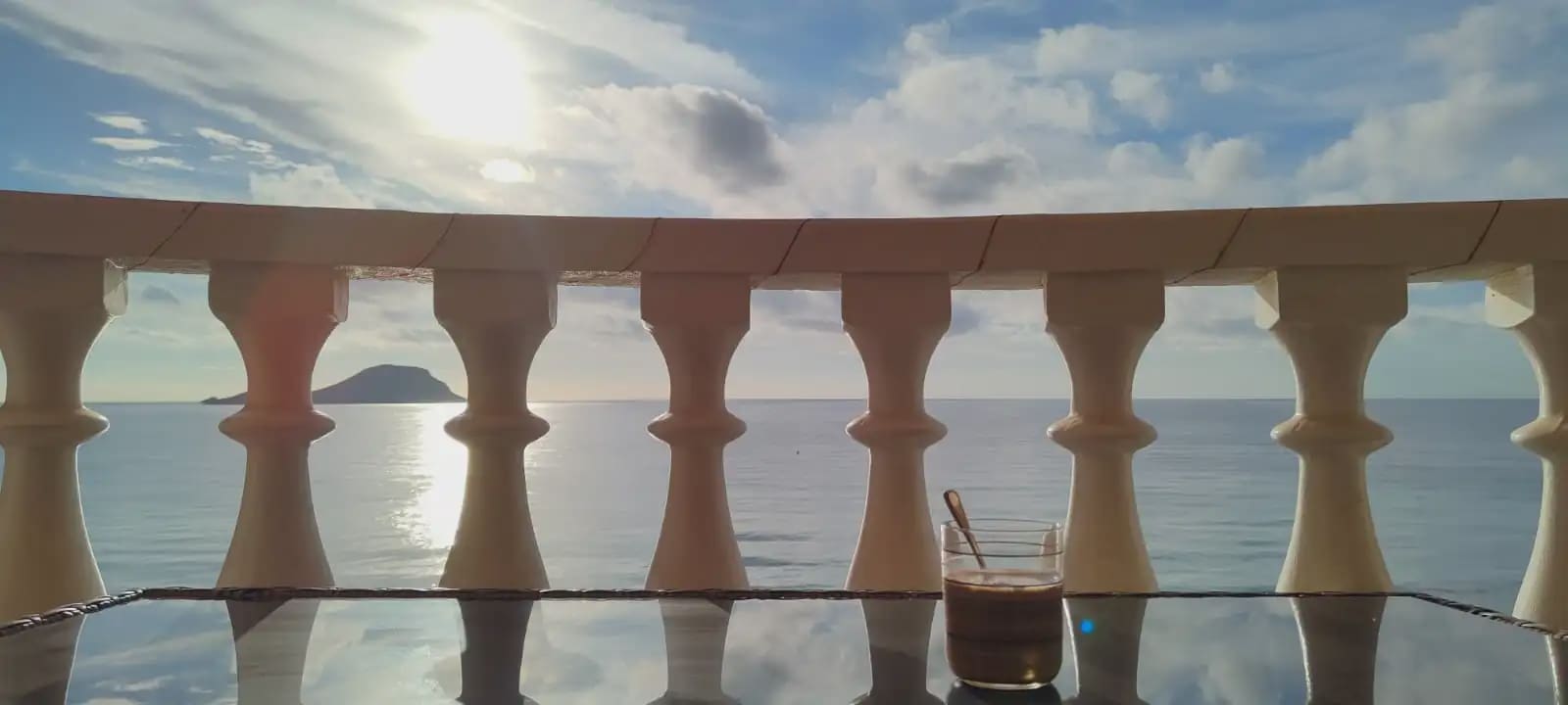 1 soverom Strandleiligheter til salgs i La Manga del Mar Menor med svømmebasseng garasje - € 192 000 (Ref: 9980590)