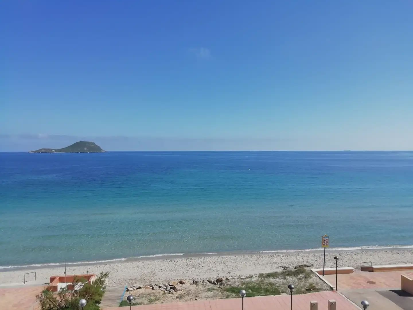 1 soverom Strandleiligheter til salgs i La Manga del Mar Menor med svømmebasseng garasje - € 192 000 (Ref: 9980590)