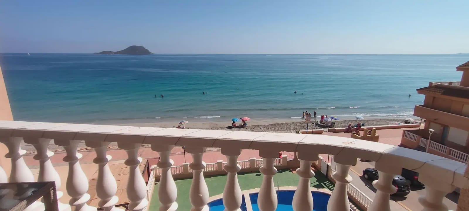 1 soverom Strandleiligheter til salgs i La Manga del Mar Menor med svømmebasseng garasje - € 192 000 (Ref: 9980590)