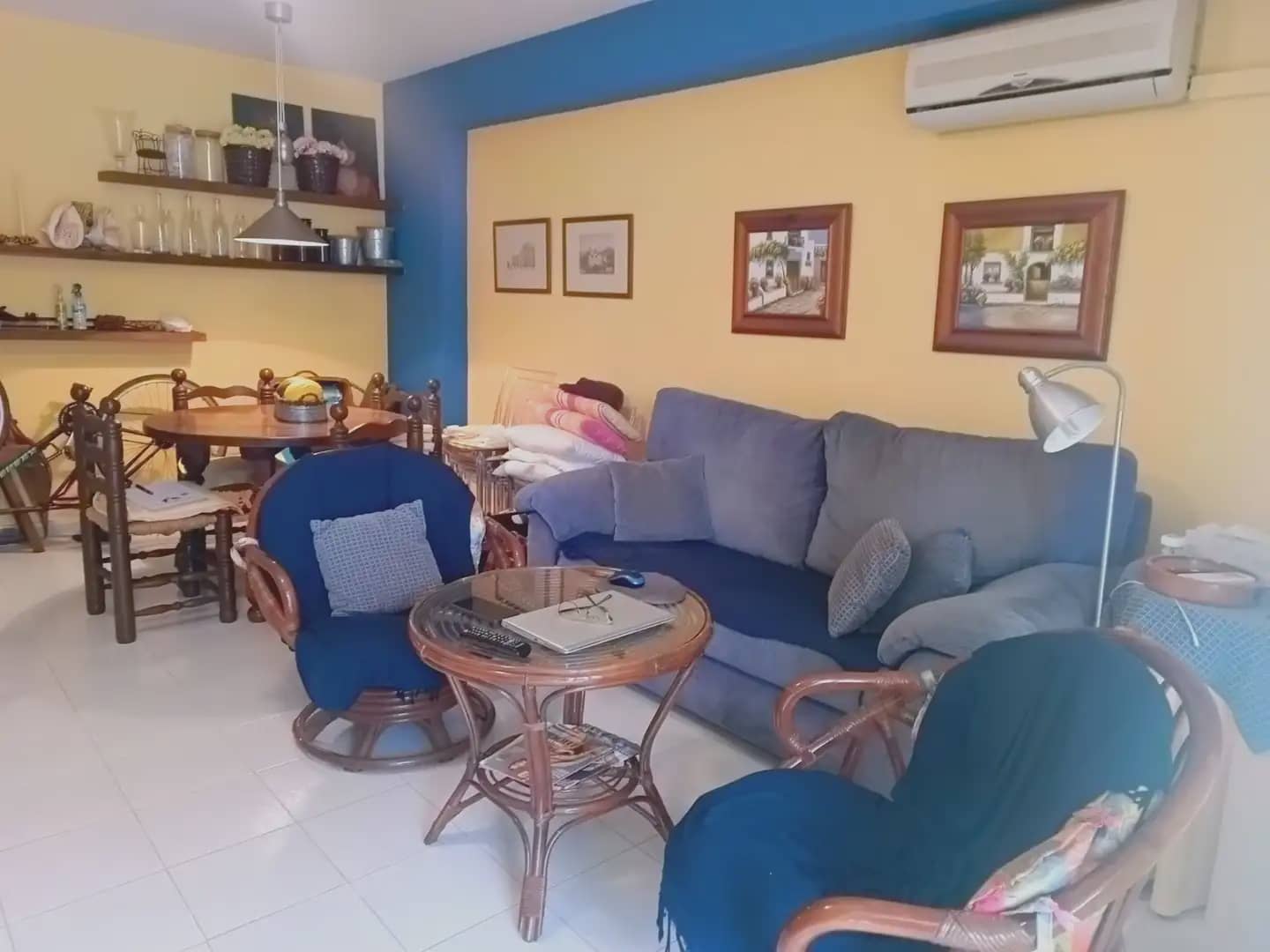 2 soverom Strandleiligheter til salgs i La Manga del Mar Menor med svømmebasseng garasje - € 185 000 (Ref: 9980591)