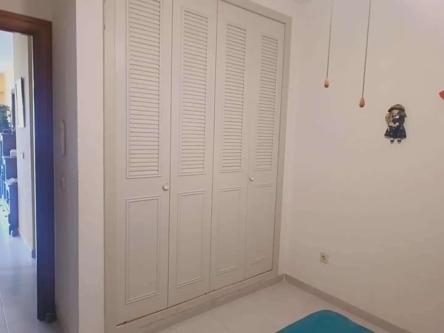 2 soverom Strandleiligheter til salgs i La Manga del Mar Menor med svømmebasseng garasje - € 185 000 (Ref: 9980591)