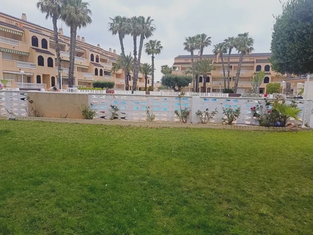 2 soverom Strandleiligheter til salgs i La Manga del Mar Menor med svømmebasseng garasje - € 185 000 (Ref: 9980591)
