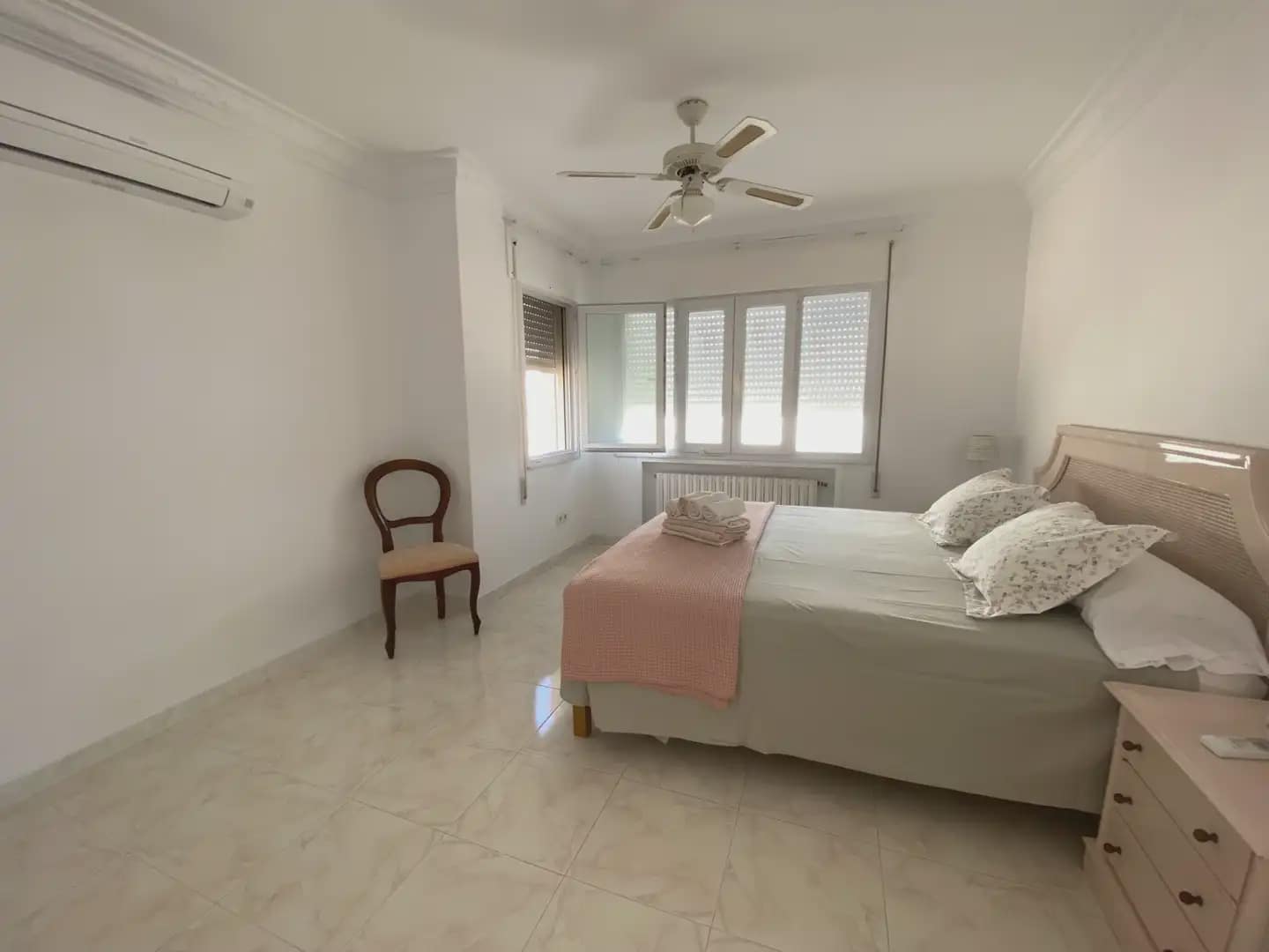 6 soverom Villa til salgs i La Manga del Mar Menor med svømmebasseng garasje - € 625 000 (Ref: 9980592)