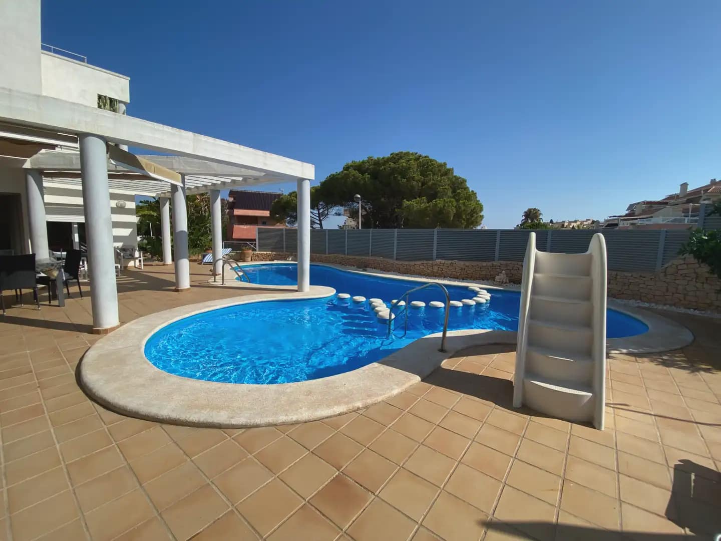 6 soverom Villa til salgs i La Manga del Mar Menor med svømmebasseng garasje - € 625 000 (Ref: 9980592)