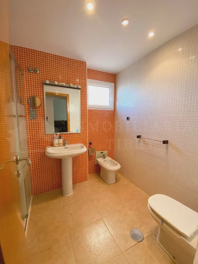 2 slaapkamer Appartement te koop in La Manga del Mar Menor met zwembad garage - € 182.000 (Ref: 9980605)