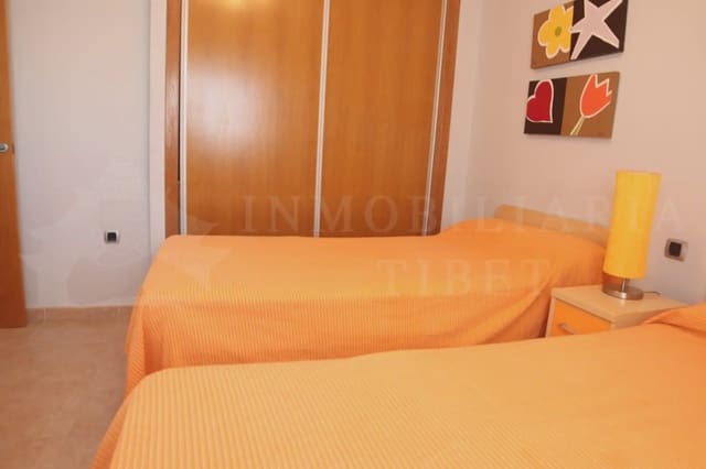 2 slaapkamer Appartement te koop in La Manga del Mar Menor met zwembad garage - € 182.000 (Ref: 9980605)