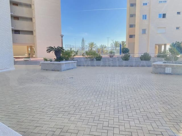 2 slaapkamer Appartement te koop in La Manga del Mar Menor met zwembad garage - € 182.000 (Ref: 9980605)