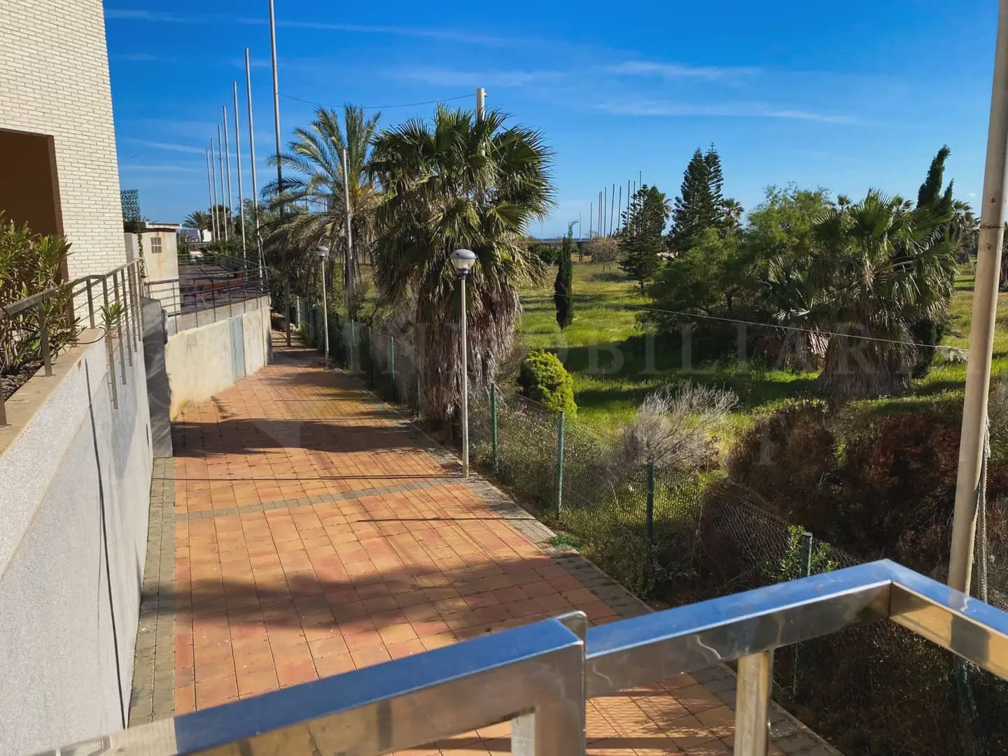 2 slaapkamer Appartement te koop in La Manga del Mar Menor met zwembad garage - € 182.000 (Ref: 9980605)