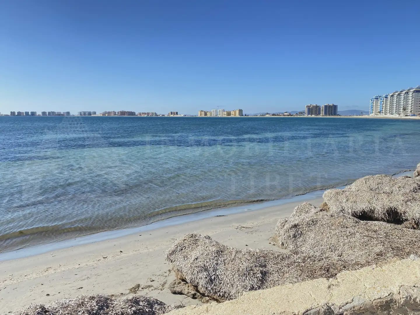 2 slaapkamer Appartement te koop in La Manga del Mar Menor met zwembad garage - € 182.000 (Ref: 9980605)