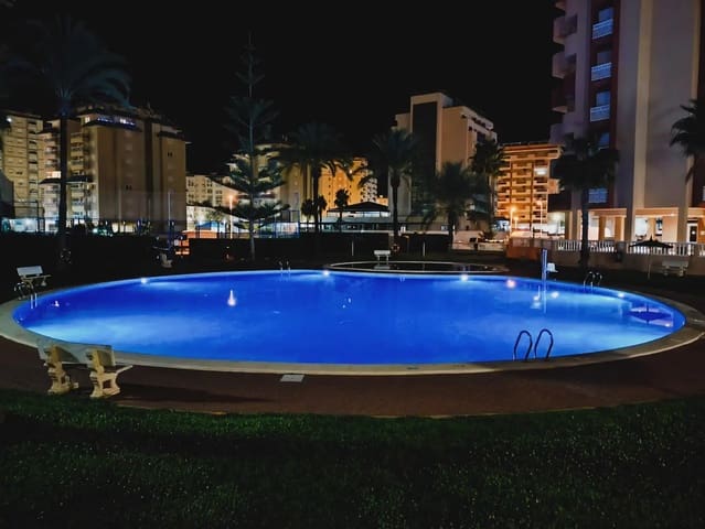 2 soveværelse Lejlighed til salg i La Manga del Mar Menor med swimmingpool - € 198.000 (Ref: 9980606)