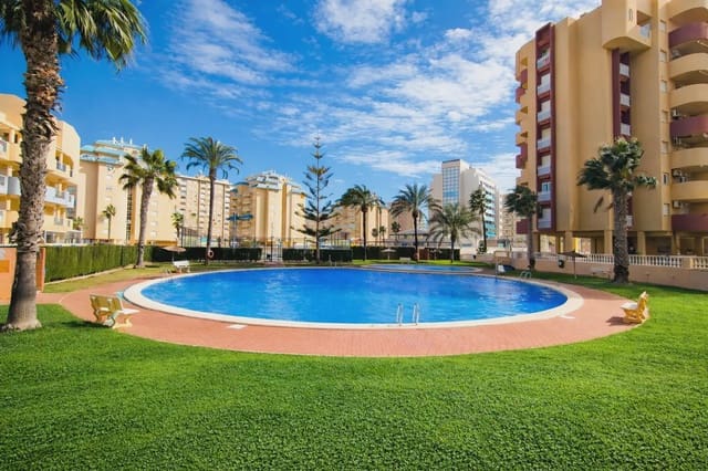 2 soveværelse Lejlighed til salg i La Manga del Mar Menor med swimmingpool - € 198.000 (Ref: 9980606)