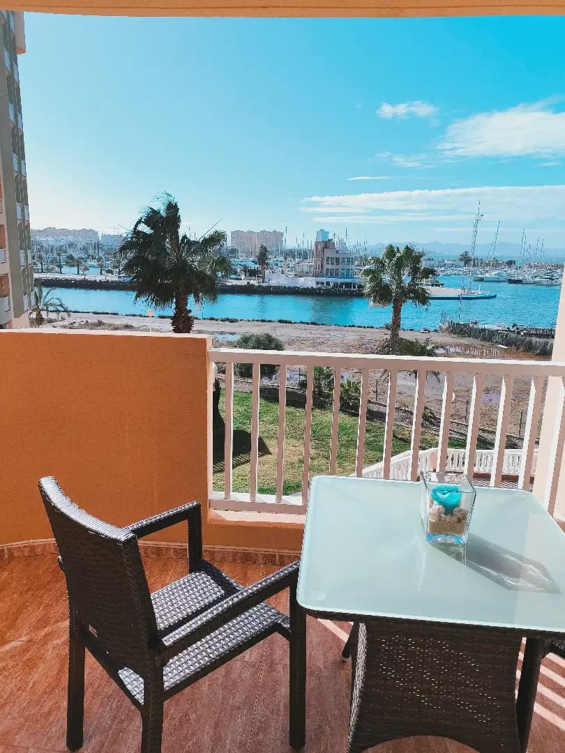 2 soveværelse Lejlighed til salg i La Manga del Mar Menor med swimmingpool - € 198.000 (Ref: 9980606)