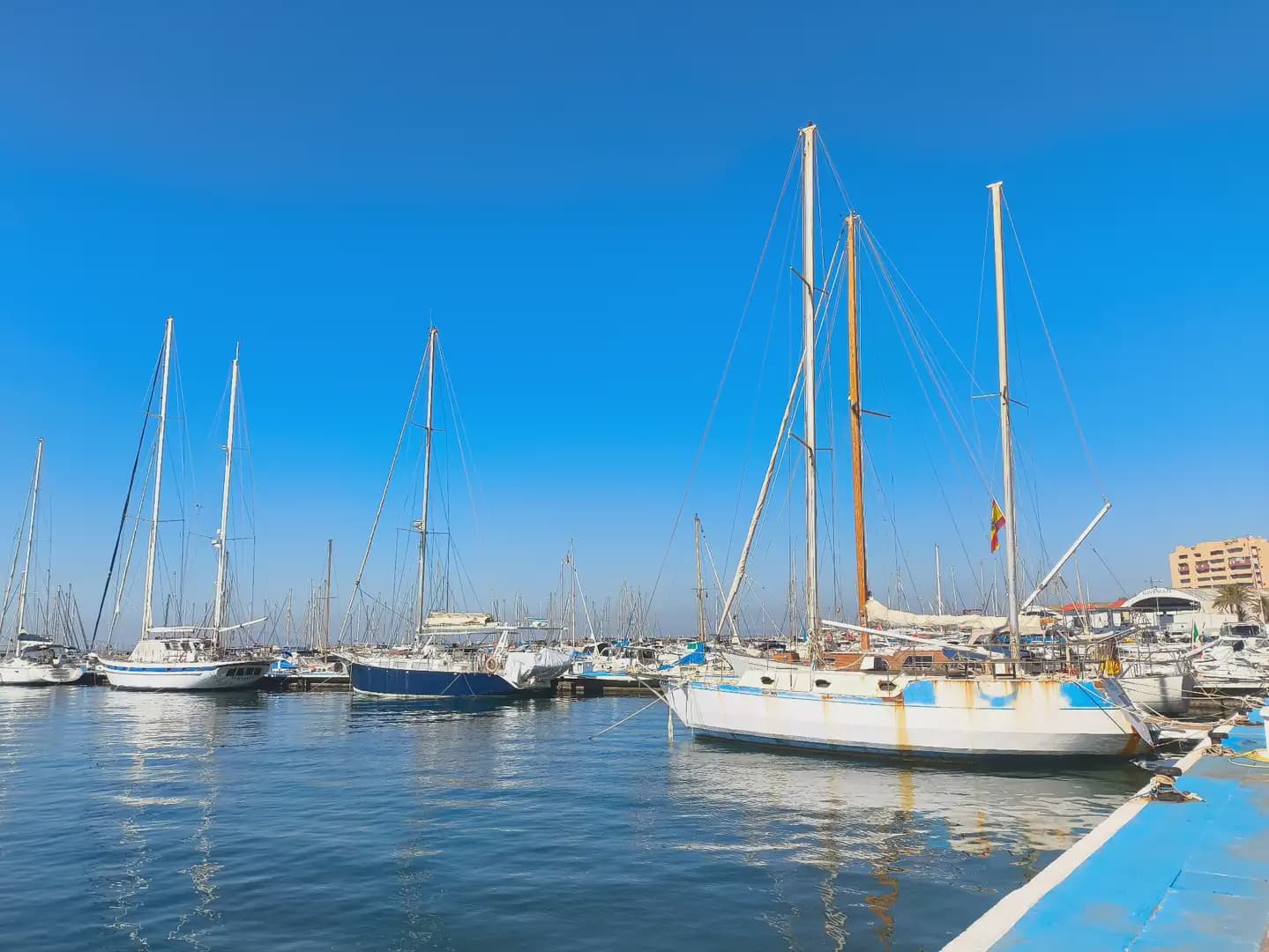 2 soveværelse Lejlighed til salg i La Manga del Mar Menor med swimmingpool - € 198.000 (Ref: 9980606)