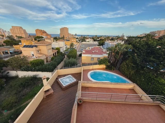 3 soverom Villa til salgs i La Manga del Mar Menor med svømmebasseng garasje - € 490 000 (Ref: 9980608)