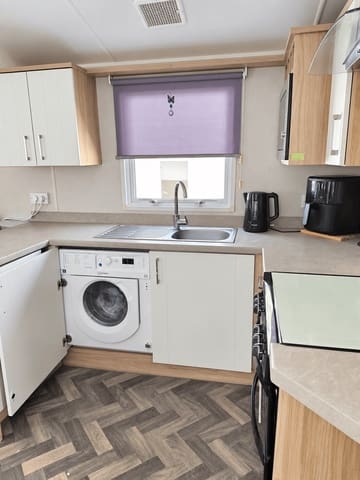 2 Zimmer Mobilhaus zu verkaufen in Marbella mit Pool Garage - 93.000 € (Ref: 10112352)