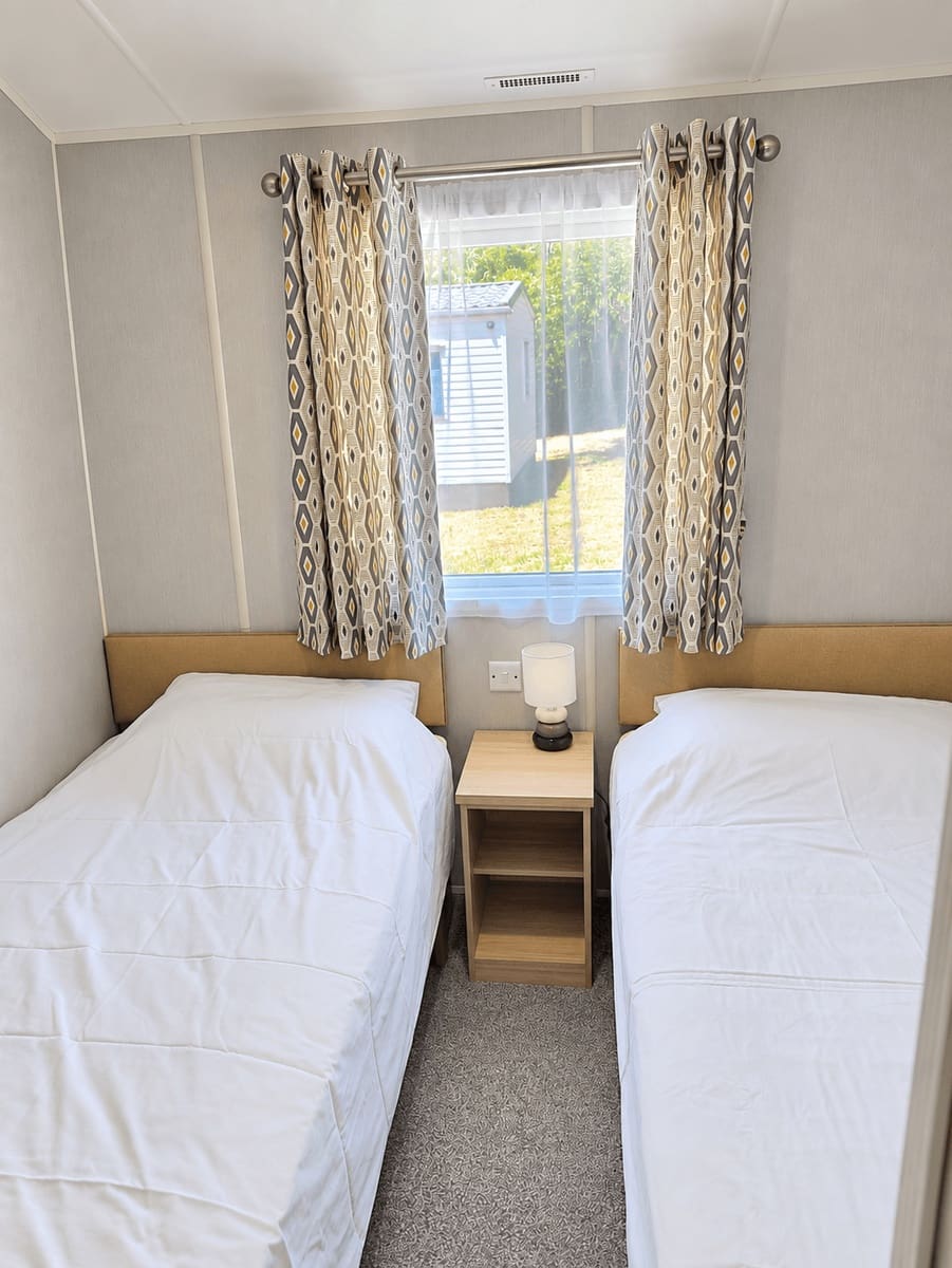 2 bedroom Mobile Home for sale in Marbella with pool garage - € 93,000 (Ref: 10112352)