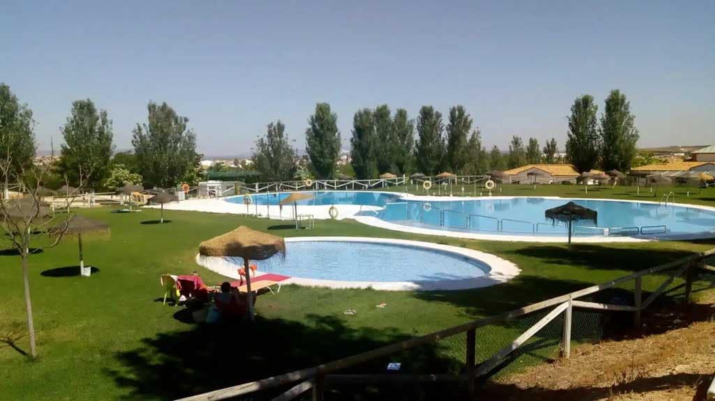 2 soveværelse Mobilhome til salg i Humilladero med swimmingpool garage - € 29.988 (Ref: 8977559)