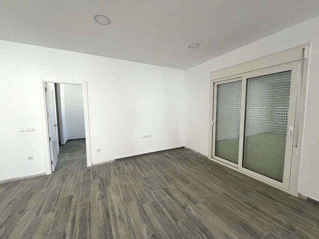 2 soveværelse Bungalow til salg i Mollina med swimmingpool garage - € 136.135 (Ref: 9660581)