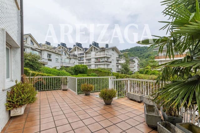 4 sypialnia Dom na sprzedaż w Donostia-San Sebastián z basenem - 1 540 000 € (Ref: 10008020)