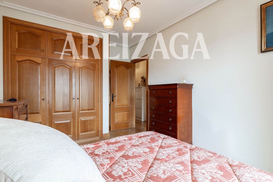 4 bedroom Townhouse for sale in Donostia-San Sebastian with pool - € 1,540,000 (Ref: 10008020)