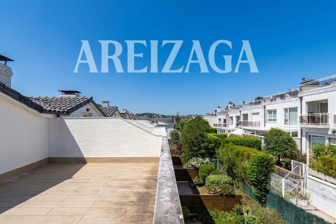 4 bedroom Townhouse for sale in Donostia-San Sebastian with pool - € 1,540,000 (Ref: 10008020)