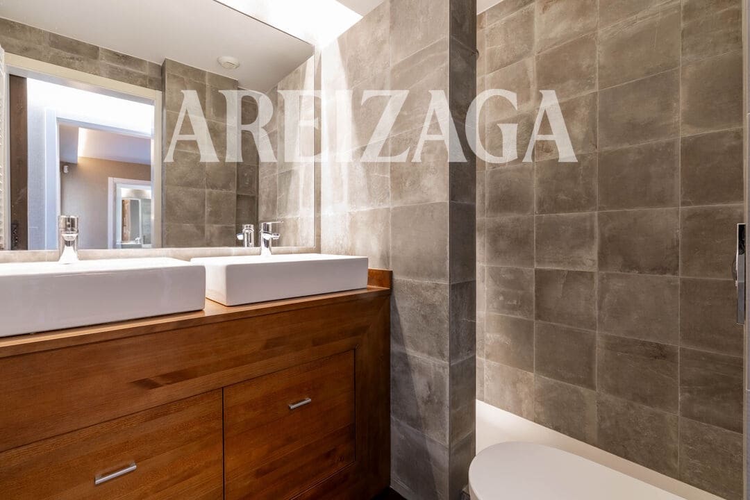 3 Zimmer Wohnung zu verkaufen in Donostia-San Sebastian - 1.200.000 € (Ref: 10009853)