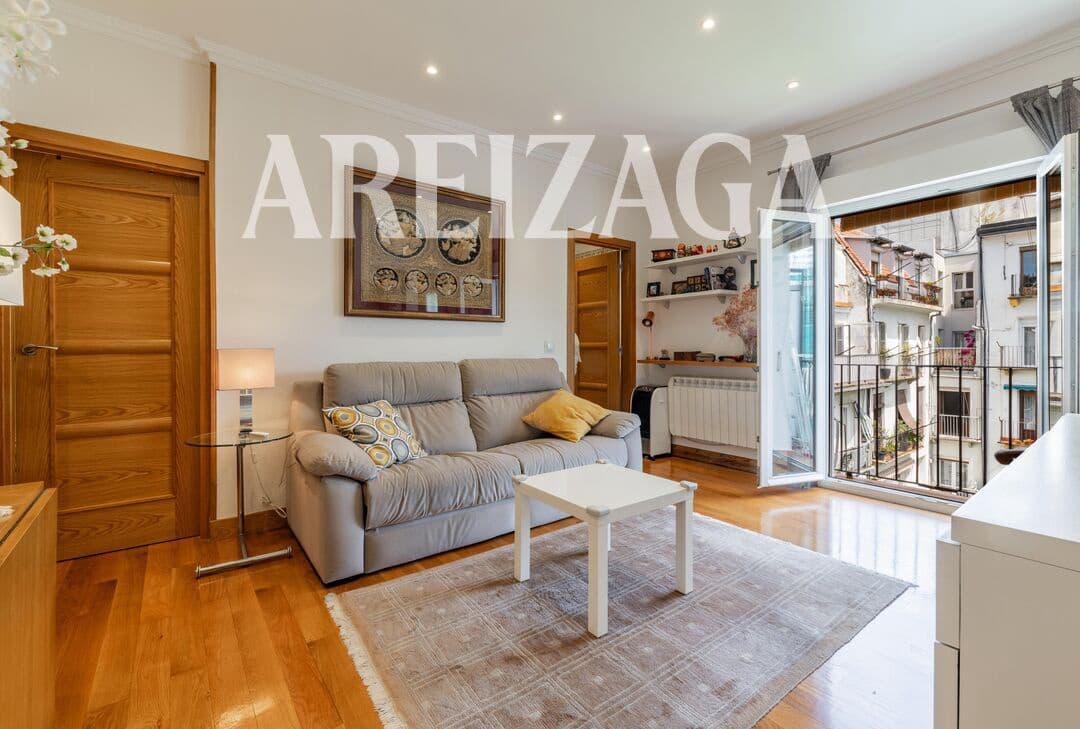 2 sovrum Lägenhet till salu i Donostia-San Sebastian - 515 000 € (Ref: 10042032)