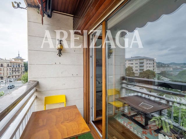 4 soveværelse Lejlighed til salg i Donostia-San Sebastián - € 950.000 (Ref: 10048236)