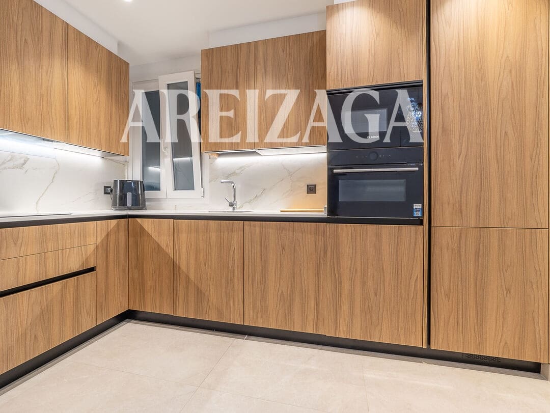 4 soveværelse Lejlighed til salg i Donostia-San Sebastian - € 950.000 (Ref: 10048236)