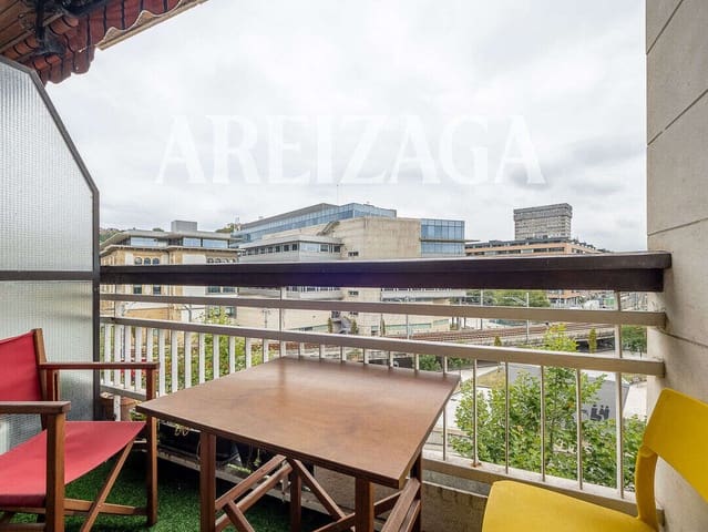 4 soveværelse Lejlighed til salg i Donostia-San Sebastián - € 950.000 (Ref: 10048236)