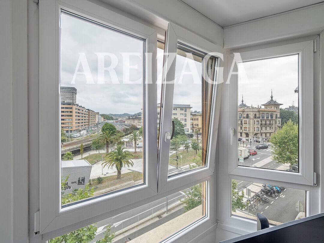 4 soveværelse Lejlighed til salg i Donostia-San Sebastian - € 950.000 (Ref: 10048236)