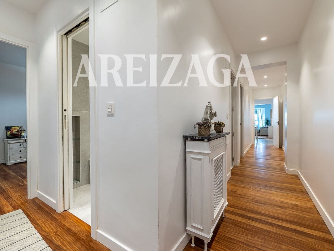 4 soveværelse Lejlighed til salg i Donostia-San Sebastian - € 950.000 (Ref: 10048236)