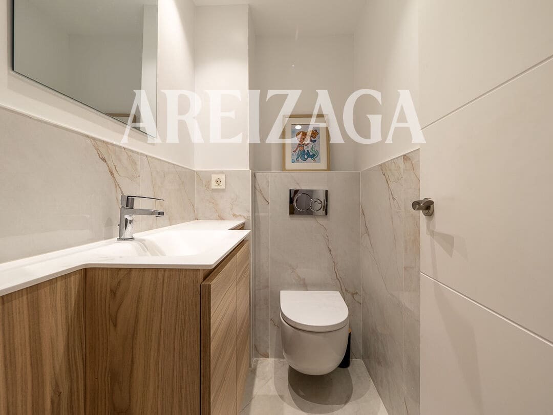 4 soveværelse Lejlighed til salg i Donostia-San Sebastian - € 950.000 (Ref: 10048236)