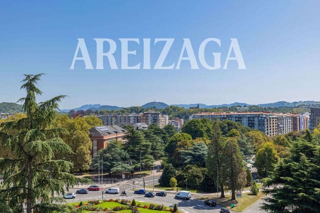 Piso de 5 habitaciones en Donostia-San Sebastián en venta con garaje - 1.350.000 € (Ref: 10093829)