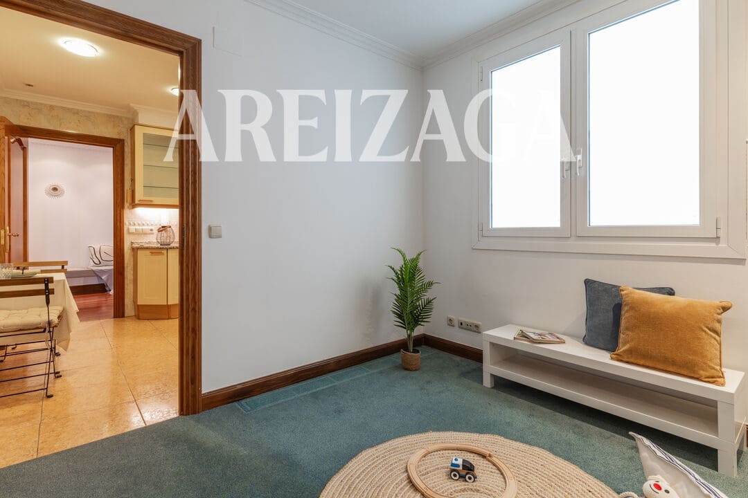 4 bedroom Flat for sale in Donostia-San Sebastian - € 960,000 (Ref: 10120907)
