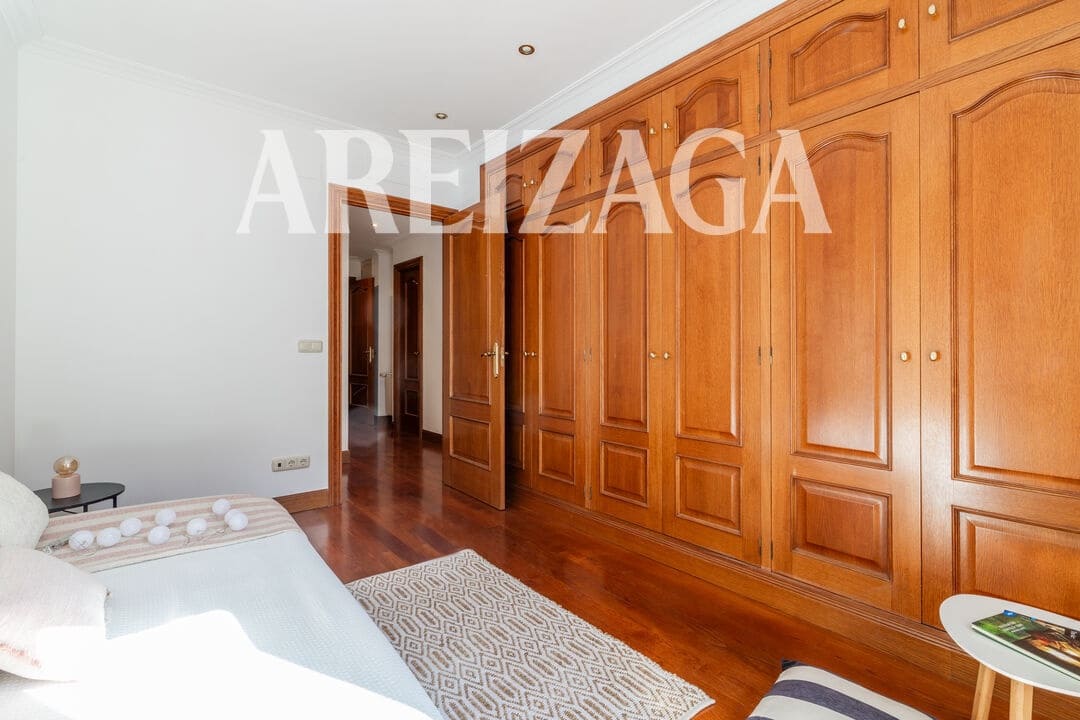 4 bedroom Flat for sale in Donostia-San Sebastian - € 960,000 (Ref: 10120907)