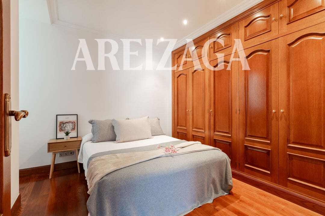 4 bedroom Flat for sale in Donostia-San Sebastian - € 960,000 (Ref: 10120907)