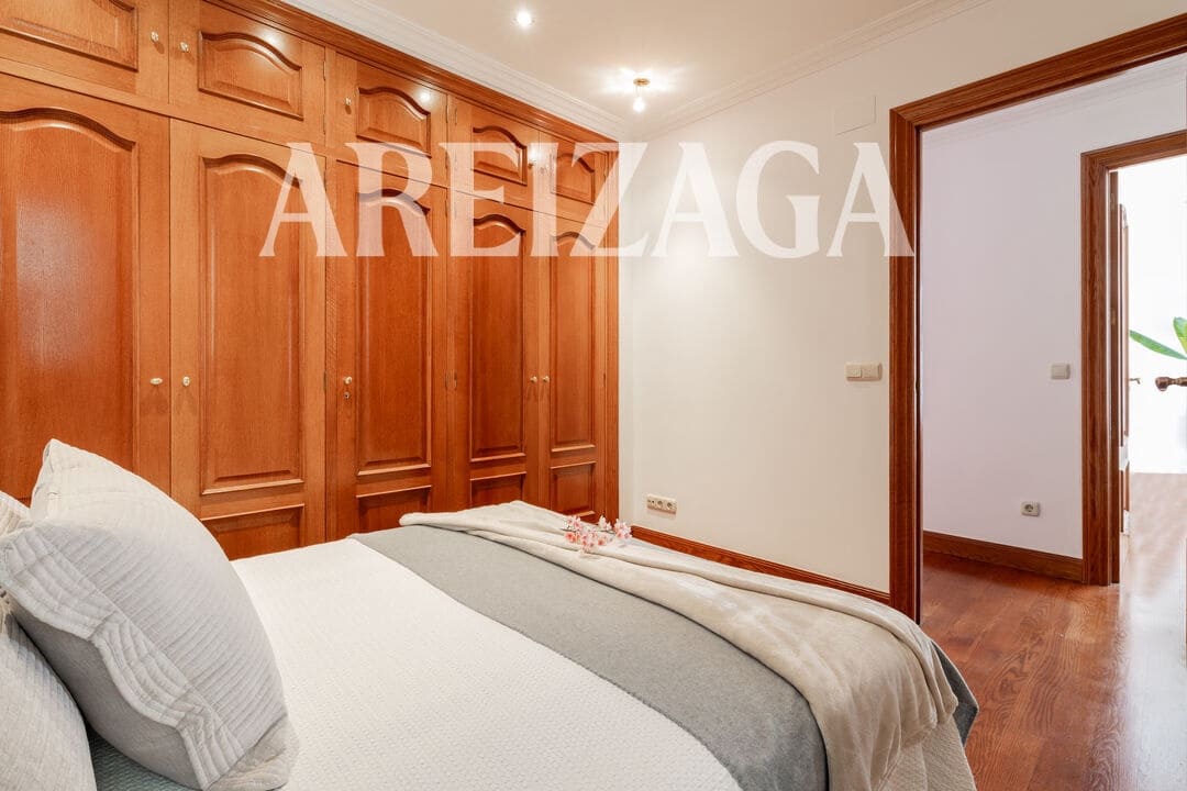 4 bedroom Flat for sale in Donostia-San Sebastian - € 960,000 (Ref: 10120907)
