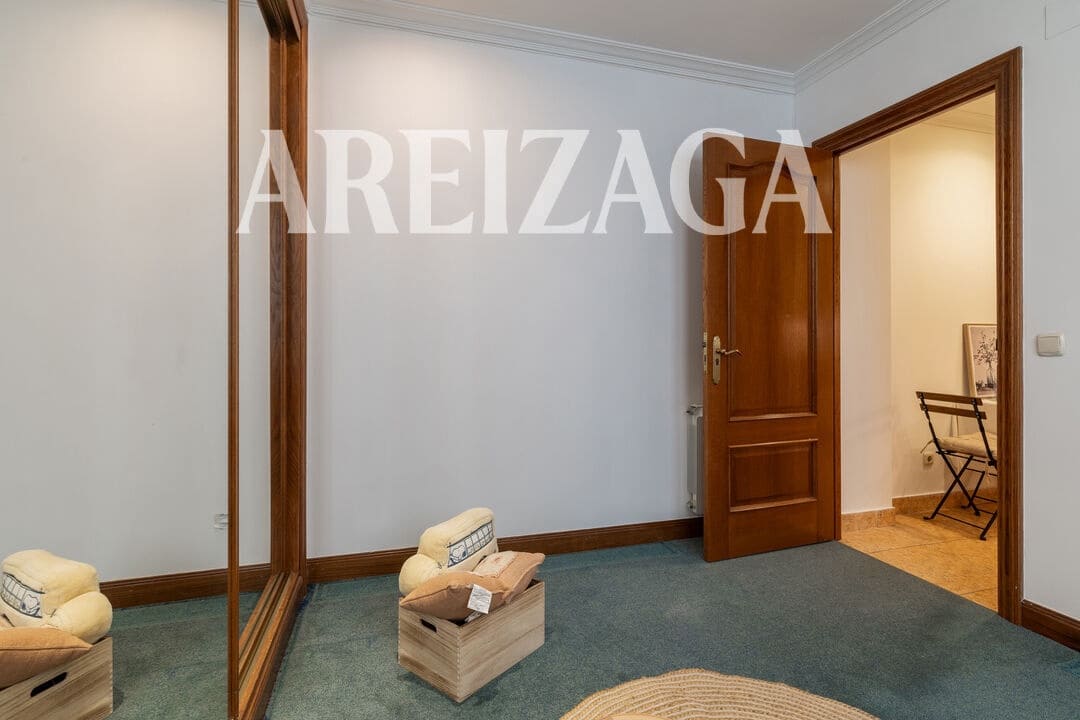 4 bedroom Flat for sale in Donostia-San Sebastian - € 960,000 (Ref: 10120907)
